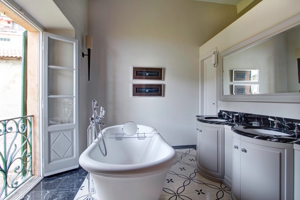 Fitted joinery bathroom 4
